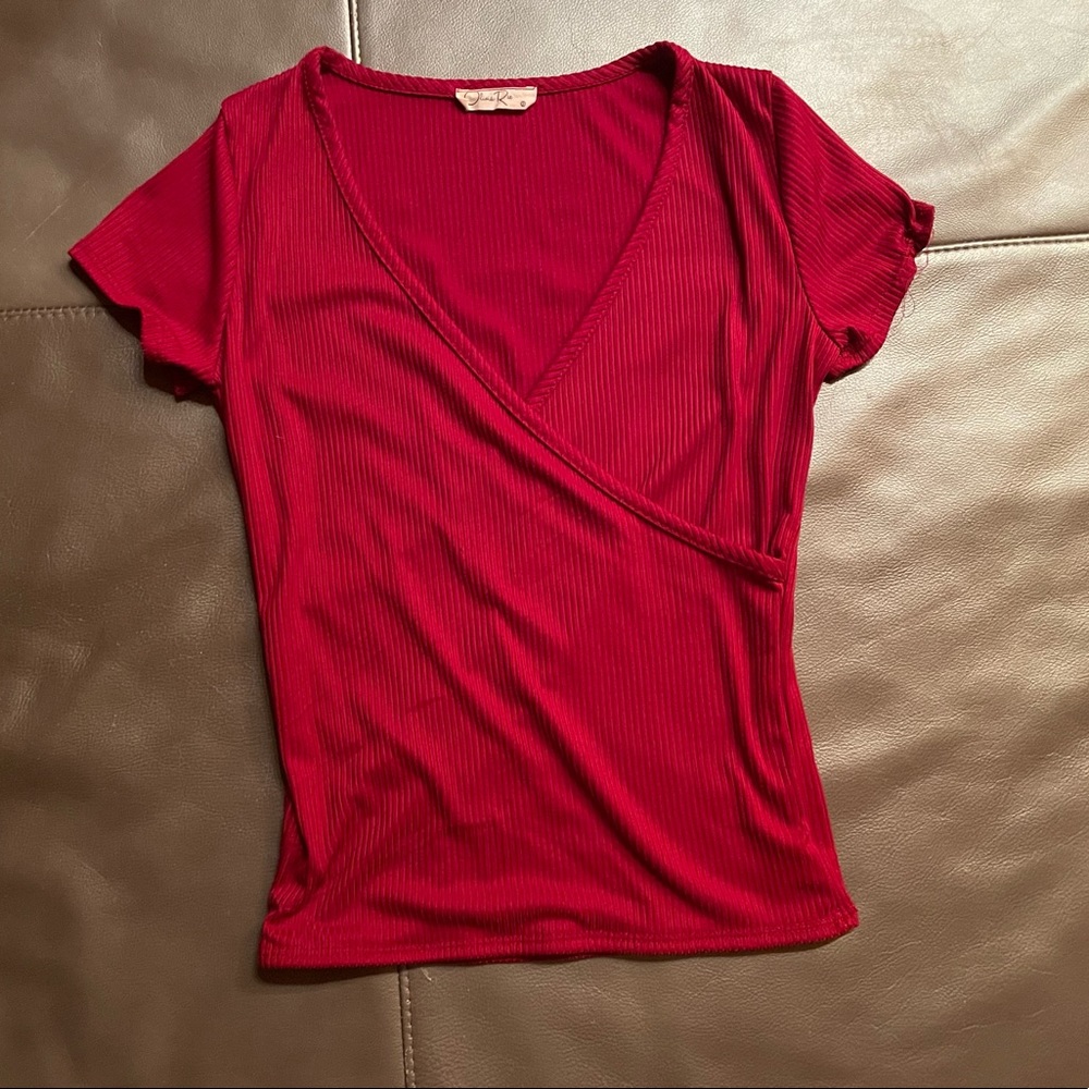 Like new red top